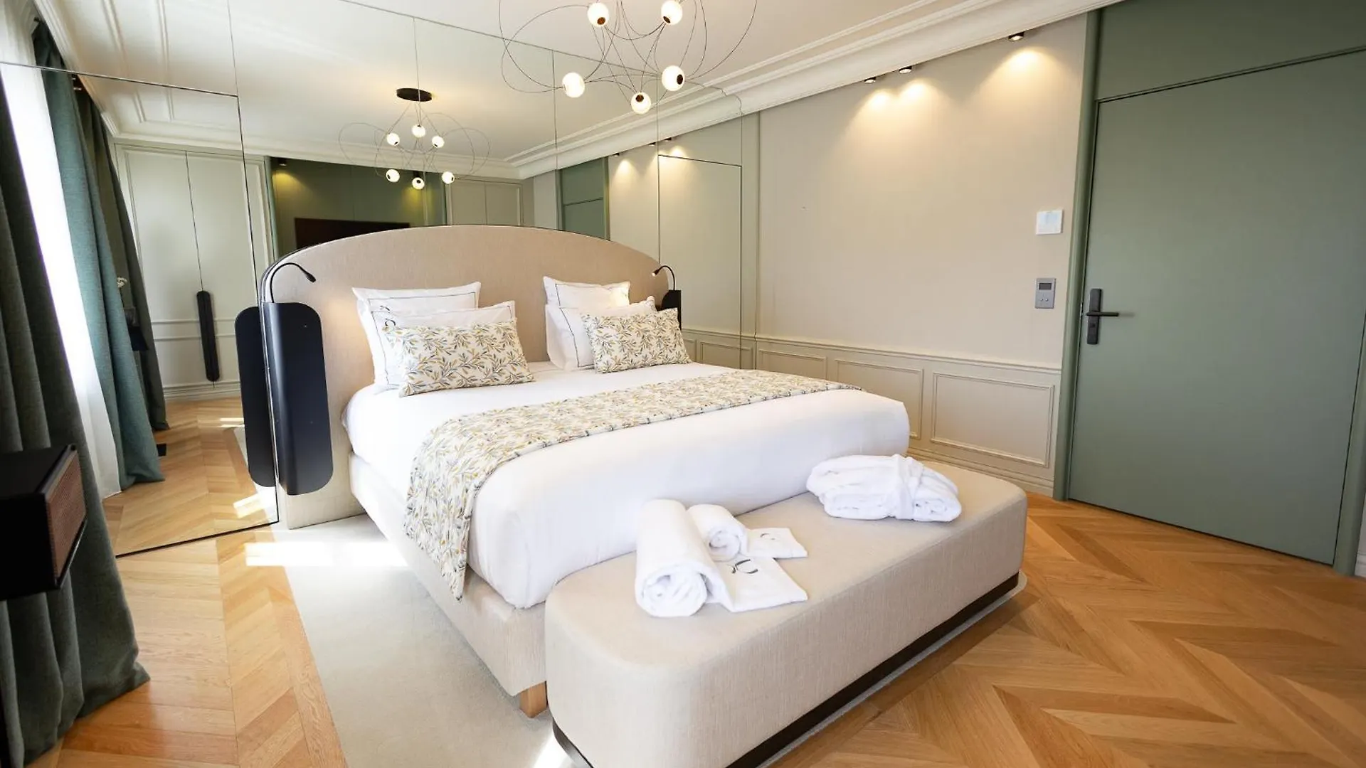 Chateau Pimo Draguignan 5*,  France